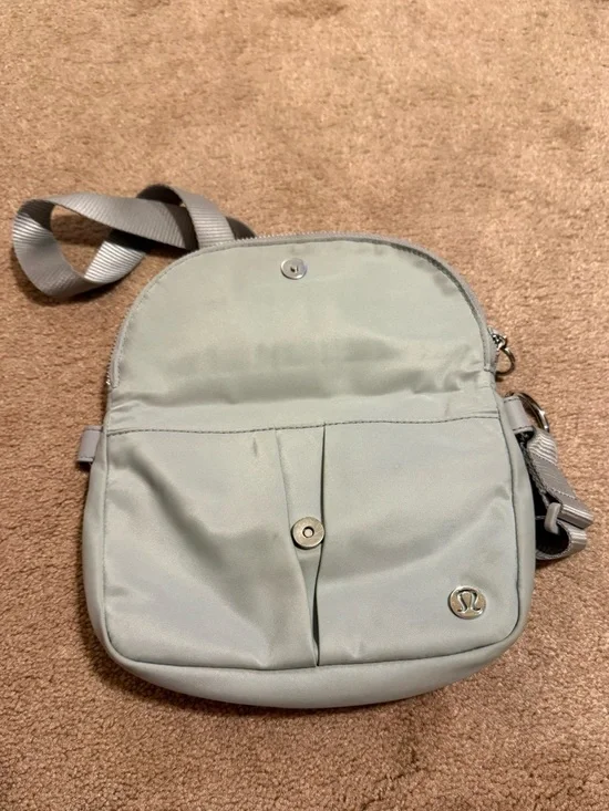 Lululemon All Night Festival Bag - Picture 3 of 3